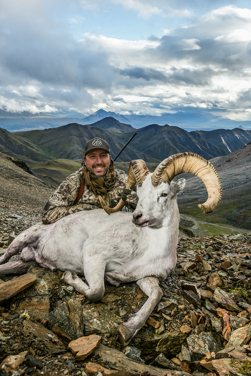 Illustration for article titled Hunting Alaska's Most Elusive Big Game